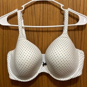 ❤️‍🔥❤️‍🔥2 for $35❤️‍🔥❤️‍🔥 Victoria’s Secret black and white polka dot bra